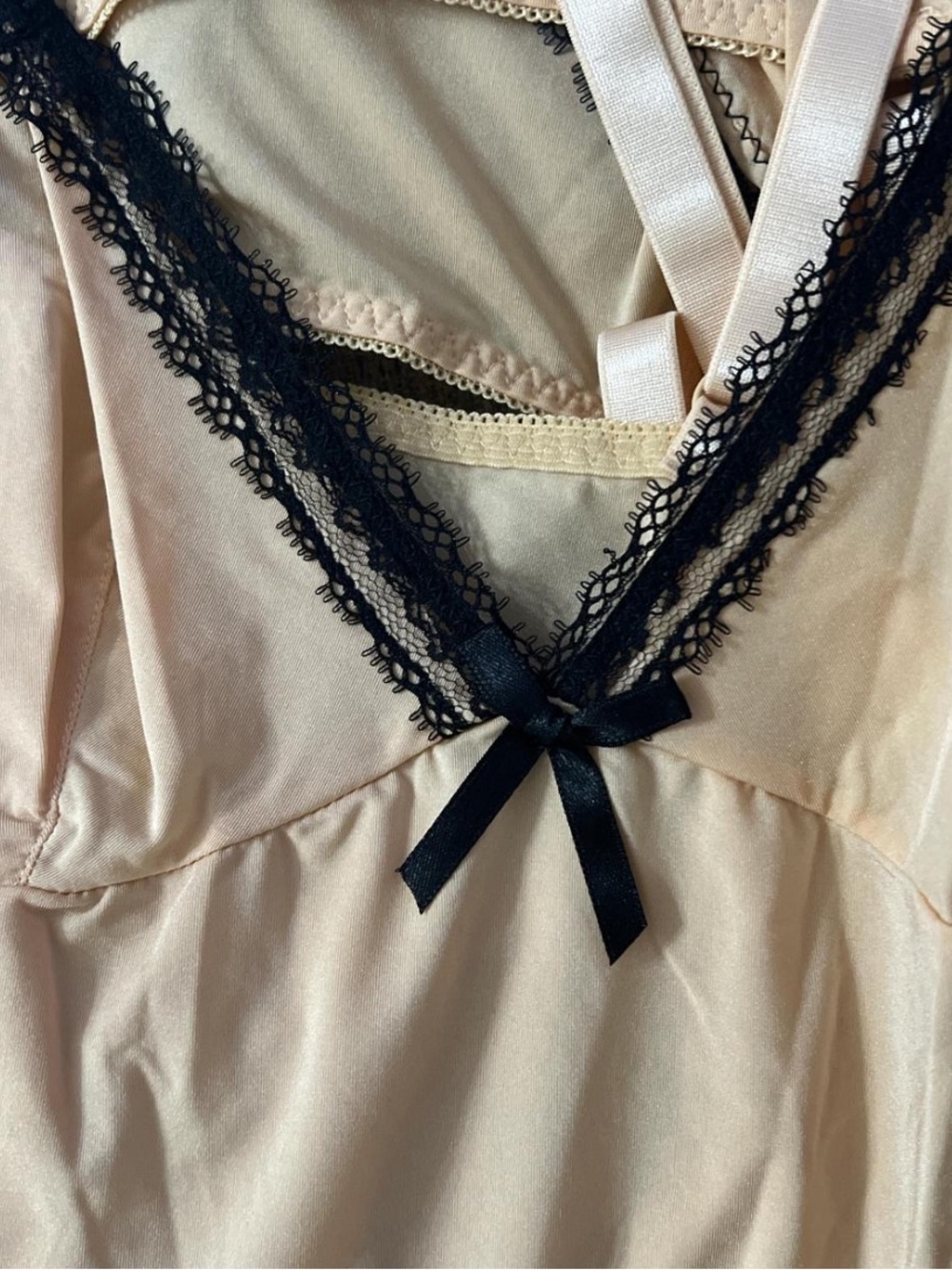 Y2K Deadstock Cream Cami Top with Black Lace Trim - Picture 5 of 5